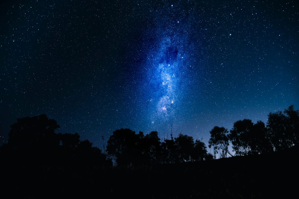 英仙座流星雨高峰來臨，夜空將上演壯麗景象